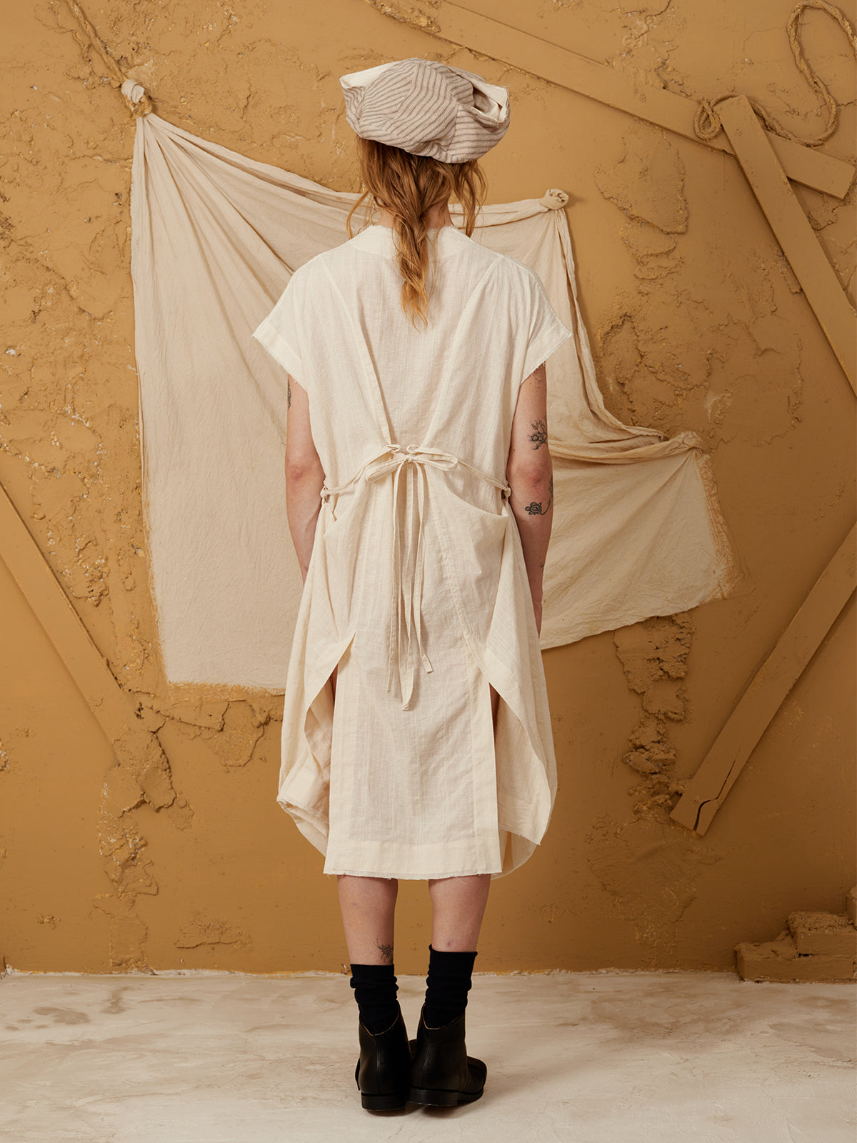 Tíscar Espadas_THE CERET DRESS_Hover Image