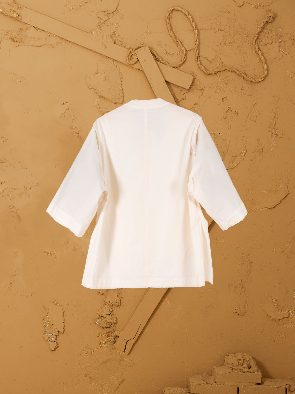 Tíscar Espadas_THE TASCHEN SHIRT_Hover Image