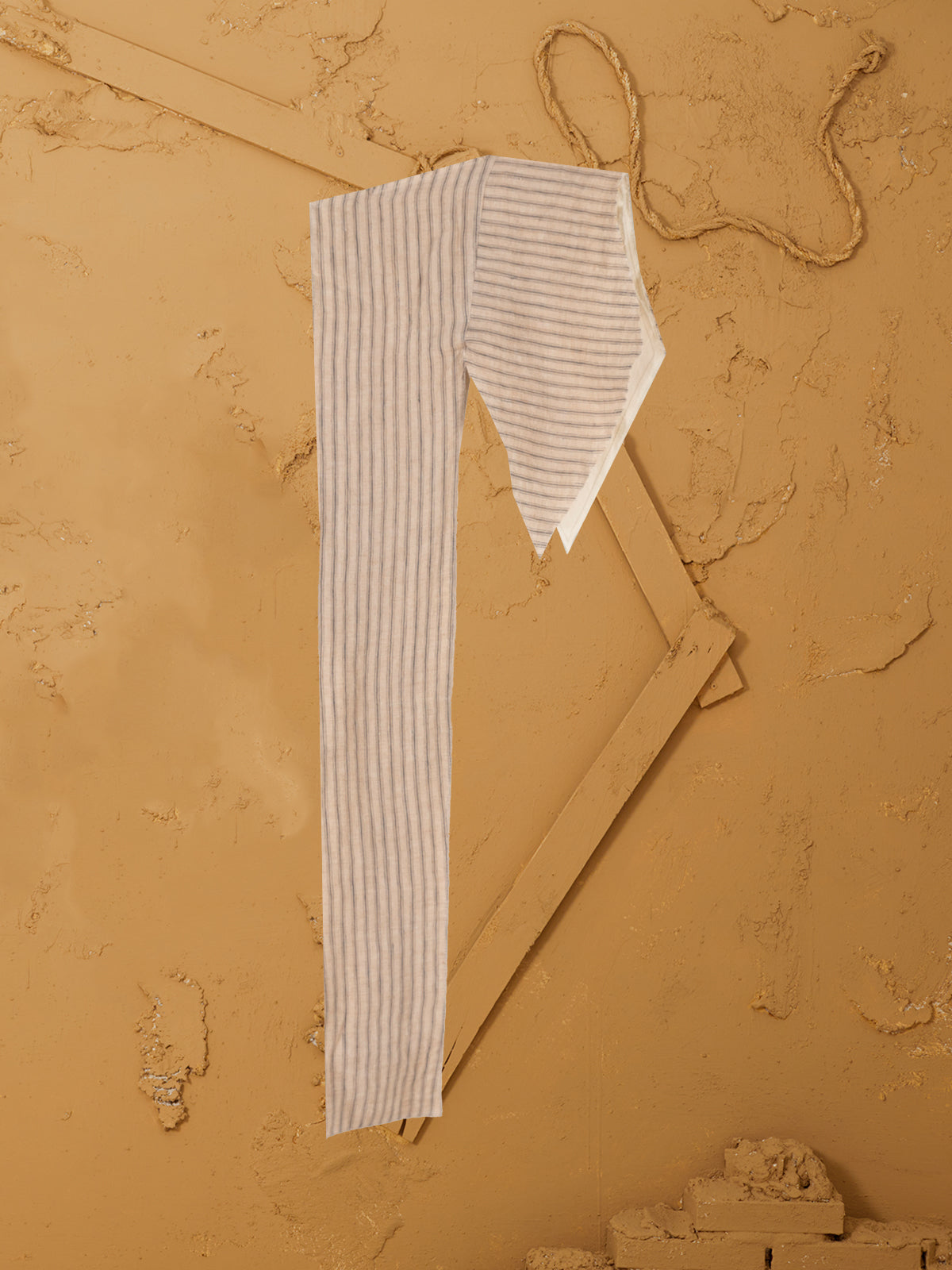 Tíscar Espadas_THE RAYADO SCARF_Hover Image