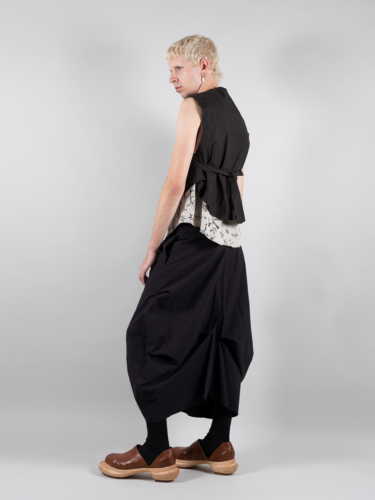 Tíscar Espadas_THE SHIRT GILET_Hover Image