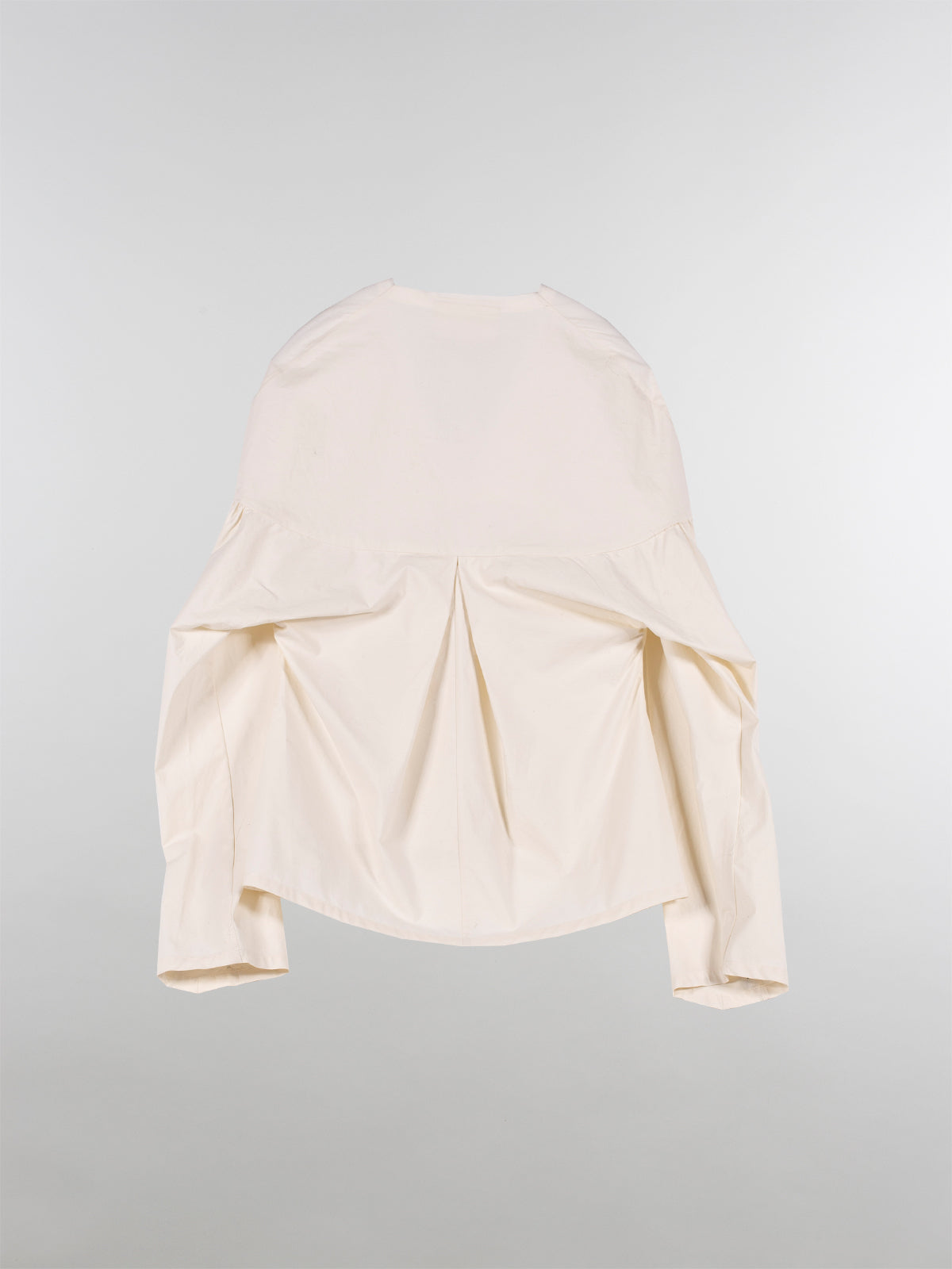 Tíscar Espadas_THE ROMANCE SHIRT_Hover Image