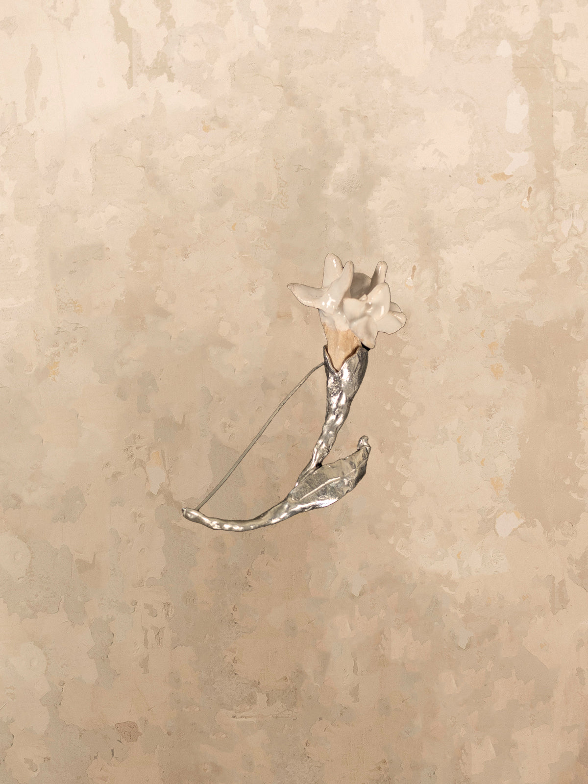 Tíscar Espadas_THE THIRD JAZMIN BROOCH_Hover Image