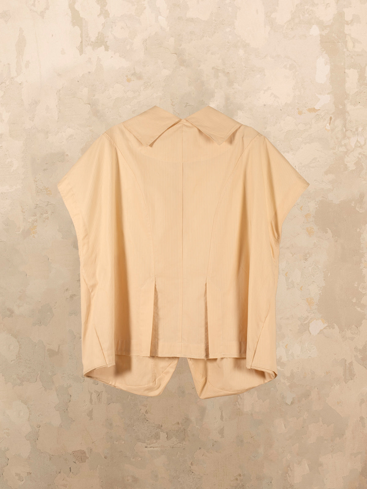 Tíscar Espadas — THE INFINITE SHIRT