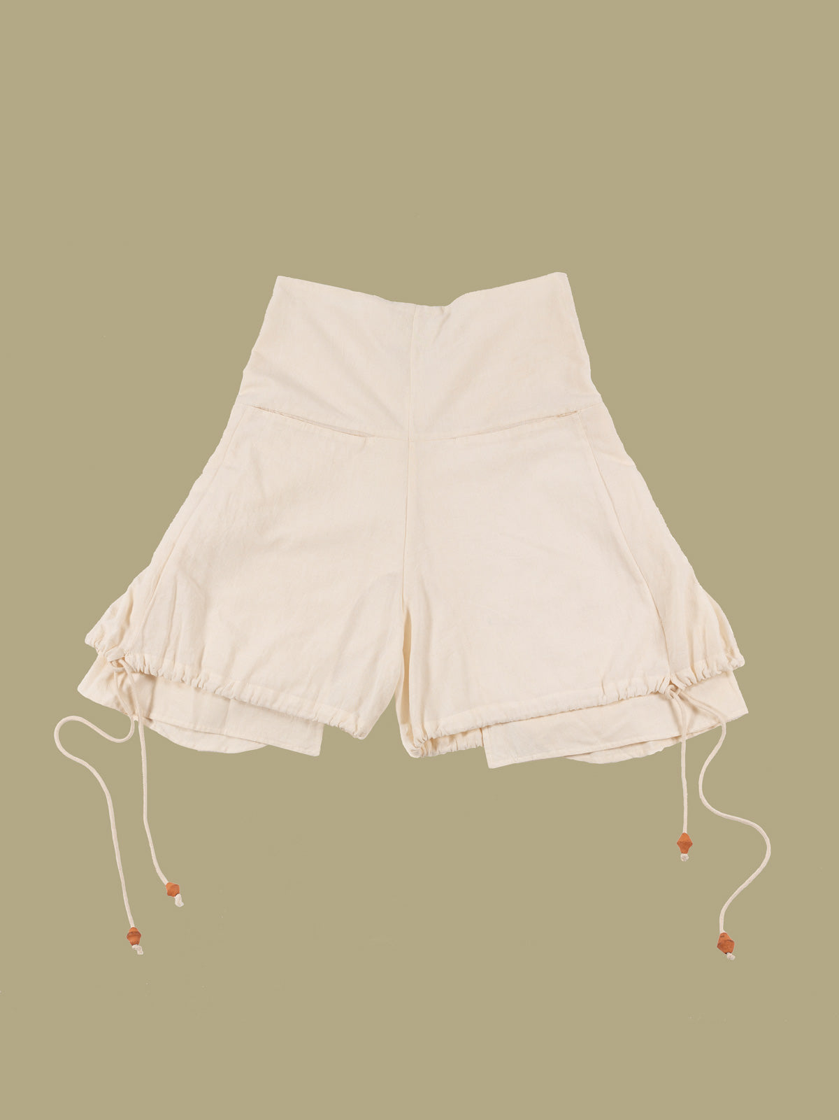 Tíscar Espadas_THE CLAVEL SHORTS_Hover Image